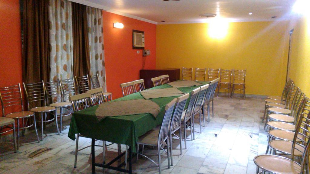קאנפור Hotel Kanishka מראה חיצוני תמונה