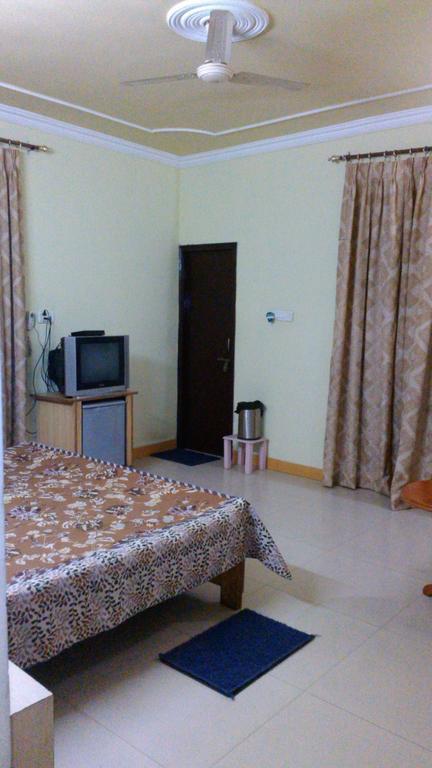 קאנפור Hotel Kanishka חדר תמונה