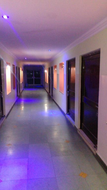 קאנפור Hotel Kanishka מראה חיצוני תמונה